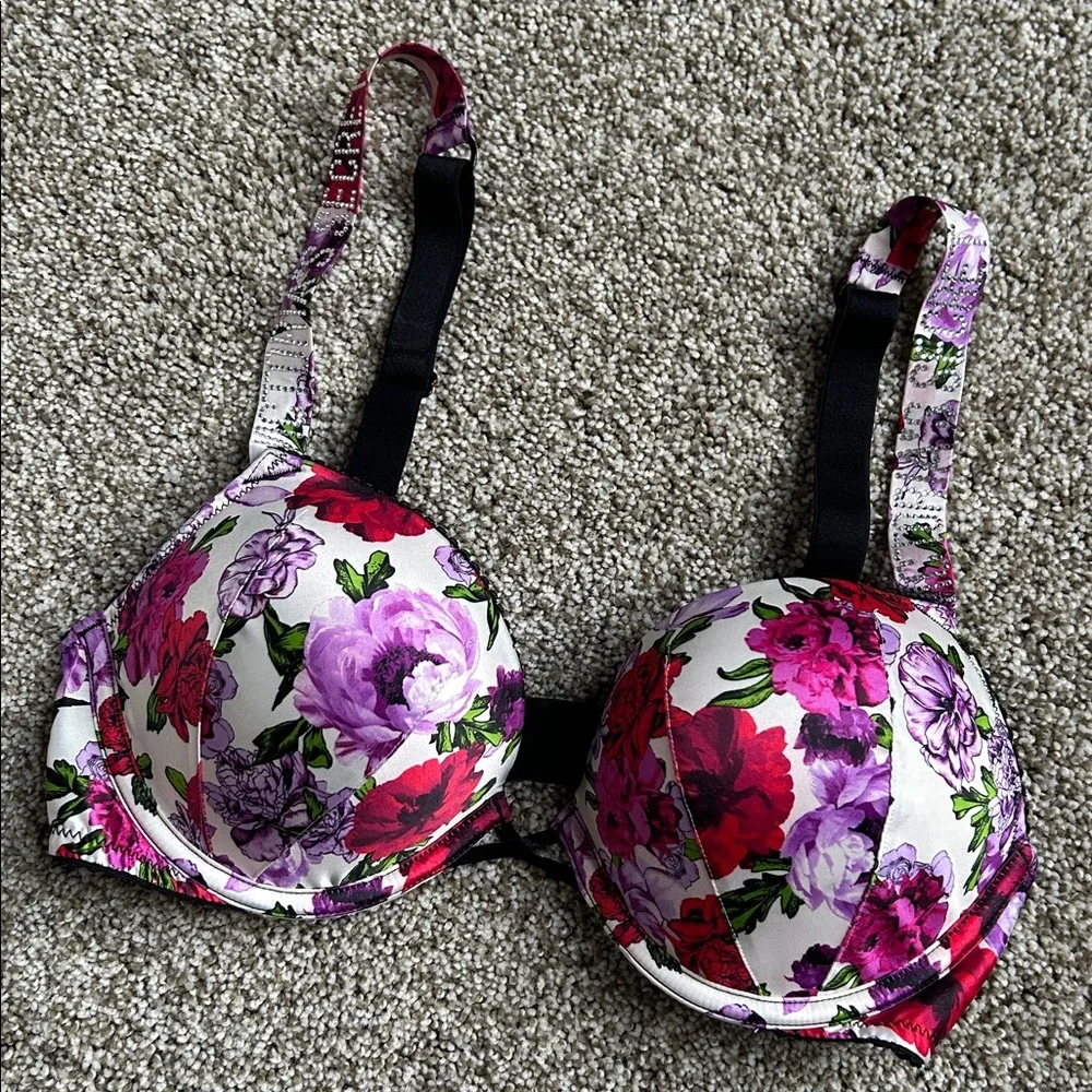 Victoria’s Secret Padded Bra